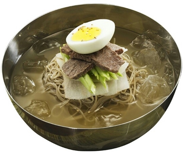 Pyongyang-style naengmyŏ